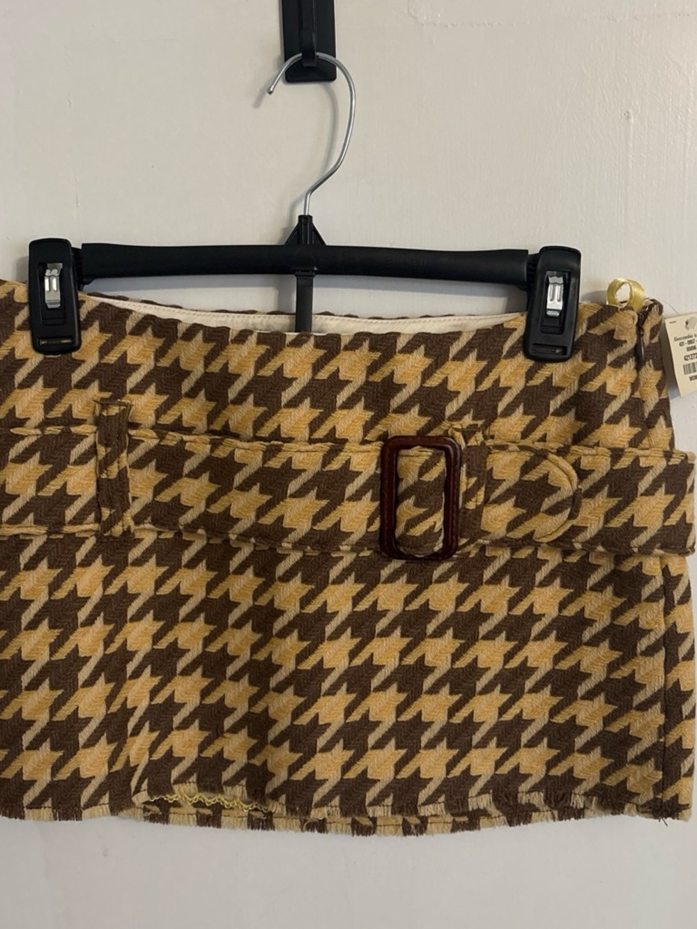 Abercrombie & Fitch Brown and Cream Houndstooth Mini Skirt with Belt